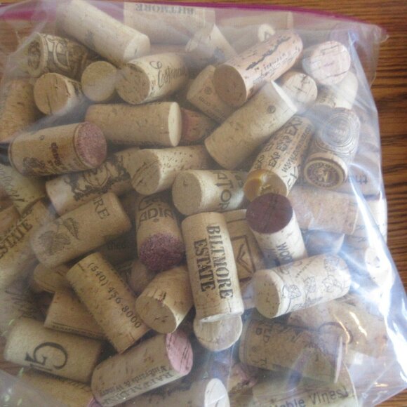 Solid Natural Wine Corks Variety Brands Used for Crafting Wedding 100 Lot Bags - Picture 3 of 5